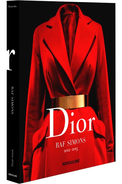 Couverture-DIOR-par-Raf-Simons-Ed-Assouline-Lunettes-Galerie-c-ed-Assouline