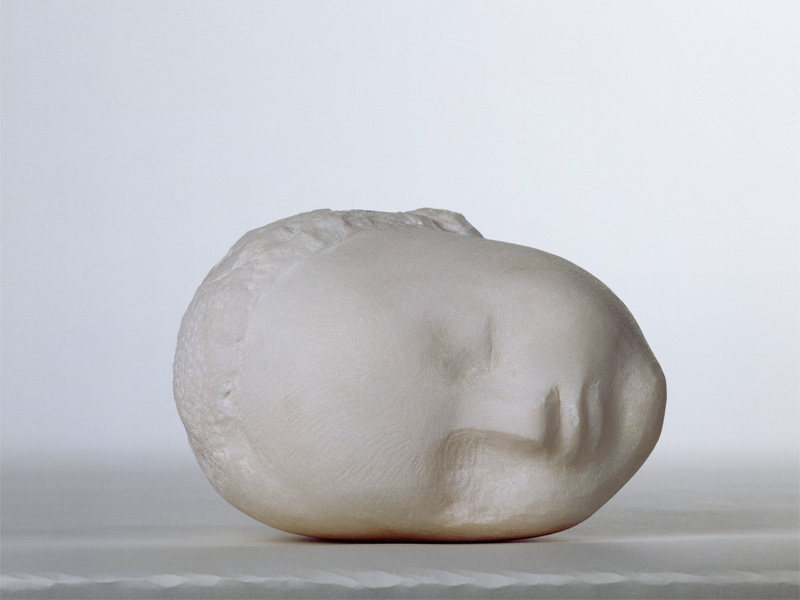 Tete-denfant-endormi.-Constantin-Brancusi-Lunettes-Galerie-©-Adam-Rzepka-Centre-Pompidou-MNAM-CCI-Dist