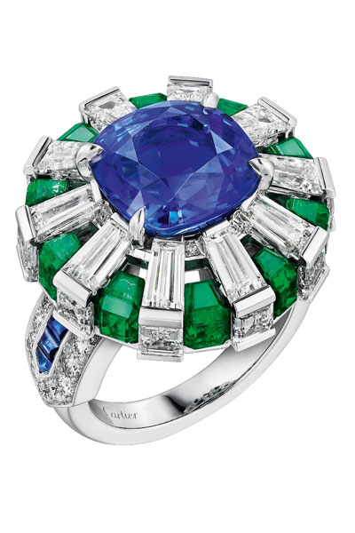 Bague-Saphir-emeraude-Cartier-The-Impossible-Collection-Ed-Assouline-©-Maxime-Govet