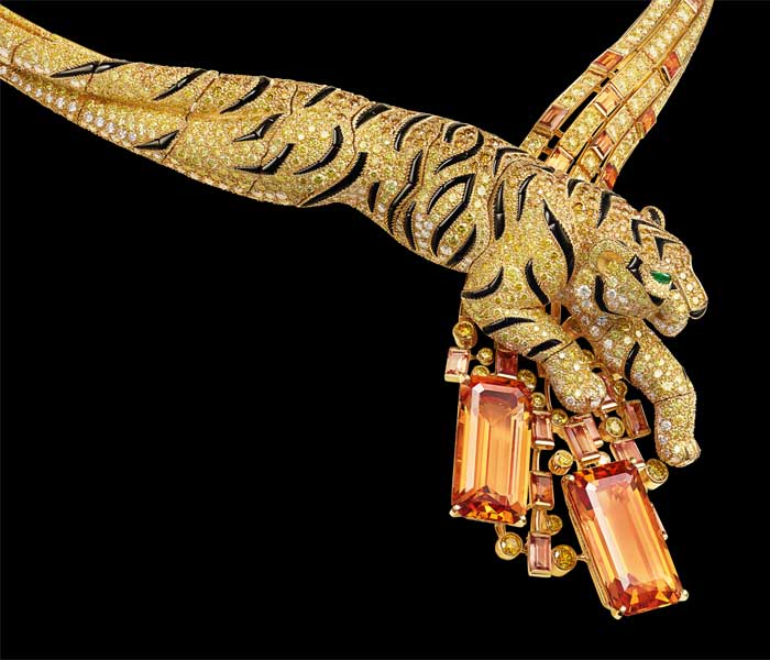 Collier-tigre-Cartier-The-Impossible-Collection-Ed-Assouline-©-Maxime-Govet