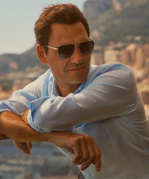 Roger Federer en lunettes solaires Oliver Peoples by EssilorLuxottica.