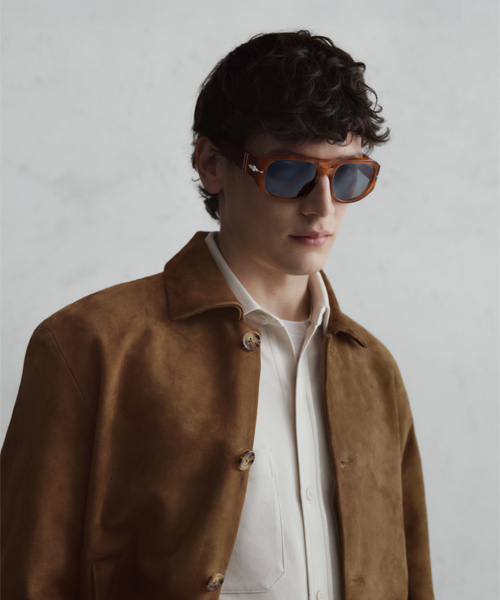 La collection de lunettes solaires Persol by EssilorLuxottica.