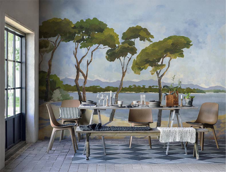 Ambiance fresque, papier-peint intissé collection Port-Cros signé Isidore Leroy, design Francesco Battista (isidoreleroy.com).