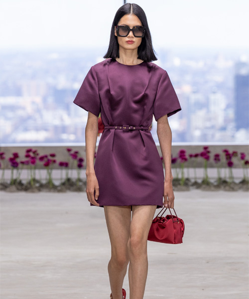 La collection de lunettes solaires Carolina Herrera by De Safilo.