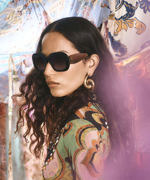 La collection de lunettes solaires Etro by Safilo.