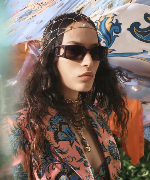 La collection de lunettes solaires Etro by Safilo.