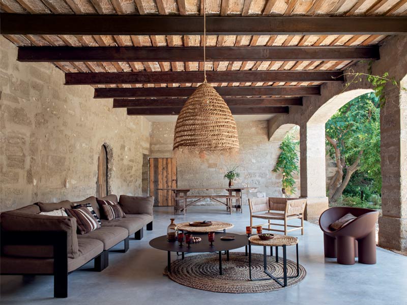 Envoûtante résurrection, Uzès, France.