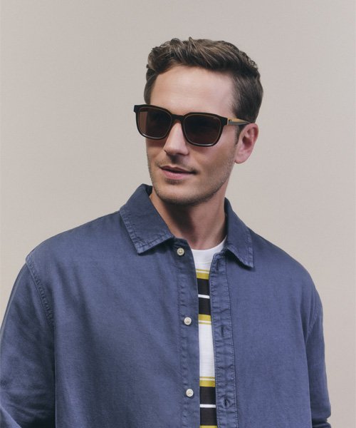 La collection de lunettes solaires Esprit by Charmant.