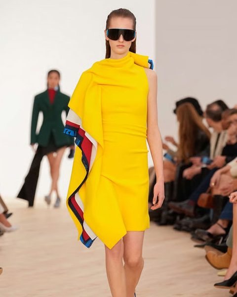 Défilé Loewe printemps-été 2026.