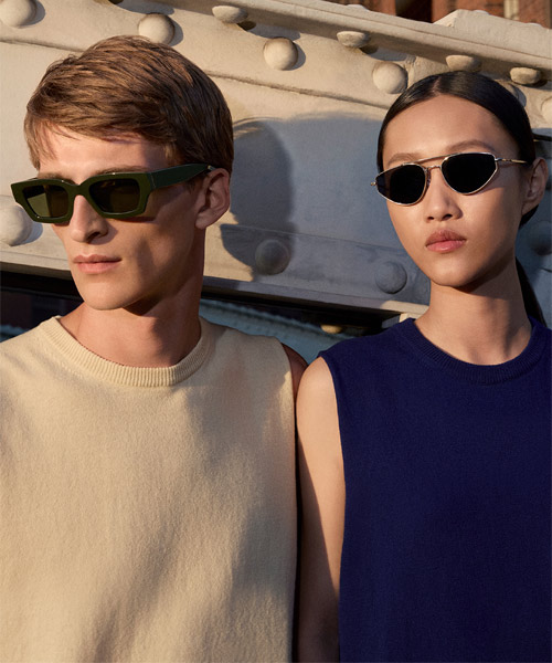 La collection de lunettes solaires Oliver Peoples by EssilorLuxottica.