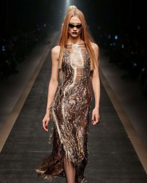 Défilé Versace automne-hiver 2026-2027.